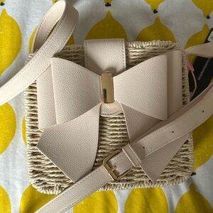 NWT* adorable wicker basket crossbody side bag